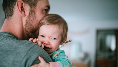 bébé et papa