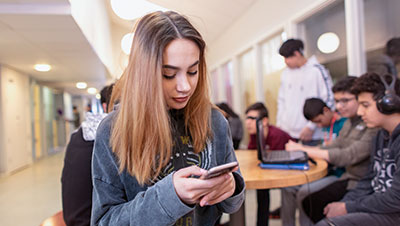 usage internet sûr jeunes